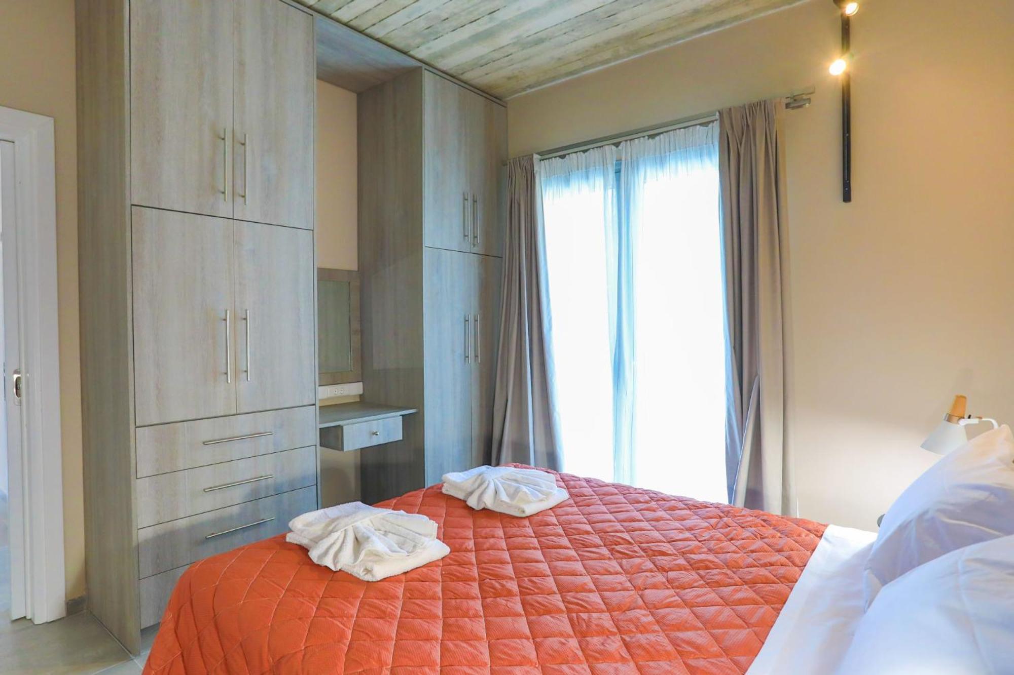Aphrodite Villa *